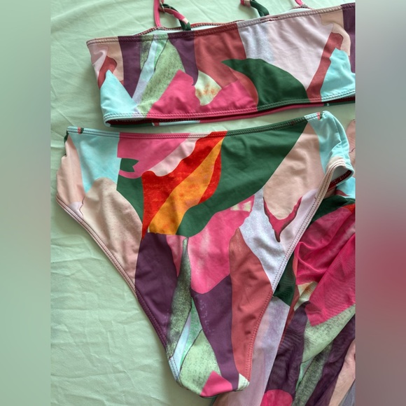 3 Piece Bikini Set - Picture 6 of 7